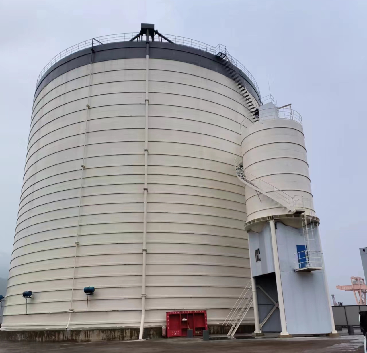 嘉陵10万吨水泥钢板库