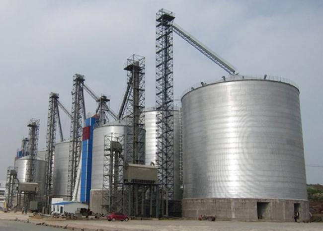 嘉陵大型钢板库构造参数及水泥储存质量